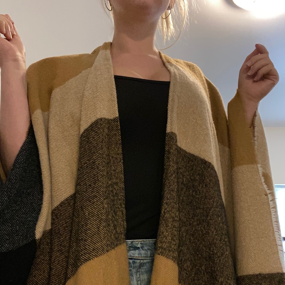 Sweater/shrug Anne Kline
